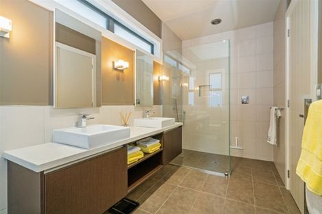 Photo of property in 6 Centennial Drive, Whitianga, 3510