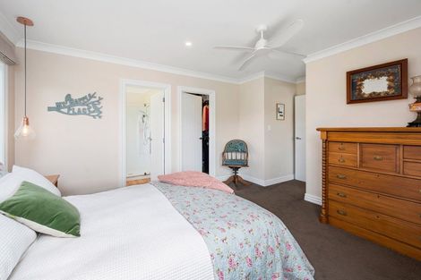 Photo of property in 61 Montgomery Crescent, Kinloch, Taupo, 3377