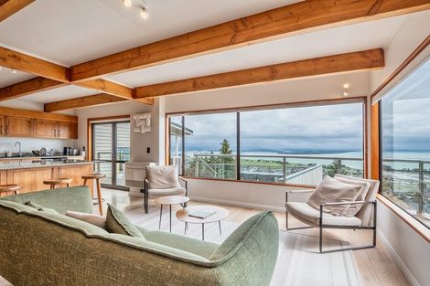 Photo of property in 320 Princes Drive, Britannia Heights, Nelson, 7010