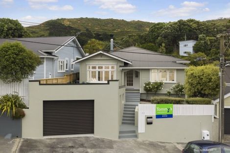 Photo of property in 22 Eden Street, Island Bay, Wellington, 6023