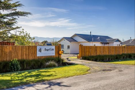 Photo of property in 52 Church Street, Oxford, 7430