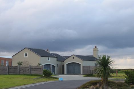 Photo of property in 2 Kutai Lane, Omaha, 0986