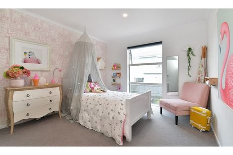 Photo of property in 2 Couldrey Crescent, Red Beach, 0932