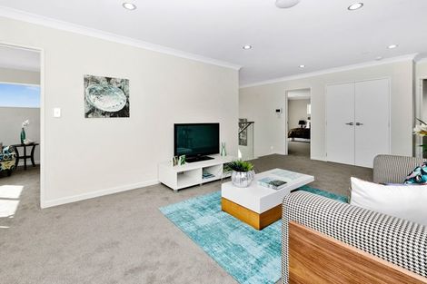 Photo of property in 5 Drumfad Road, Flat Bush, Auckland, 2019