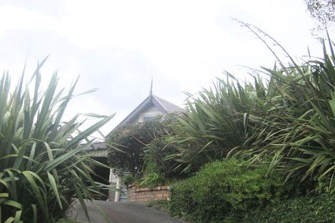 Photo of property in 147 Miromiro Road, Normandale, Lower Hutt, 5010