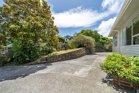 Photo of property in 12 The Track, Plimmerton, Porirua, 5026