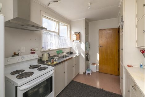 Photo of property in 25 Hinemoa Street, Levin, 5510