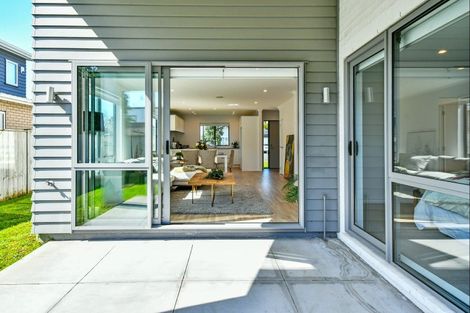 Photo of property in 9 Waituarua Drive, Takanini, 2112