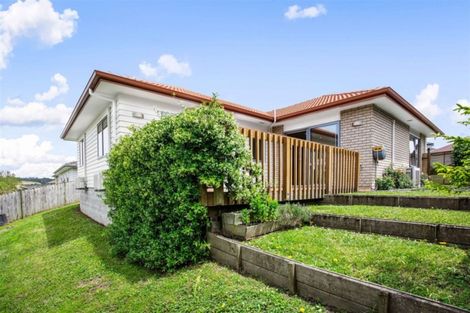 Photo of property in 8 Jezero Drive, Massey, Auckland, 0614