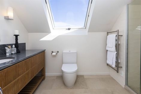 Photo of property in 15b Waiwetu Street, Fendalton, Christchurch, 8052