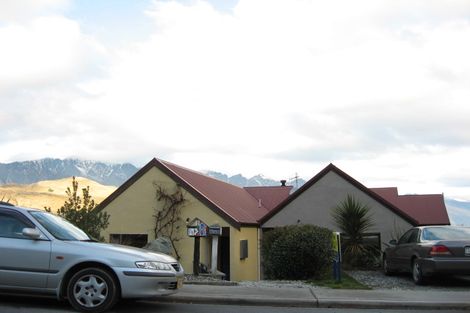 Photo of property in 3a Highview Terrace, Queenstown, 9300