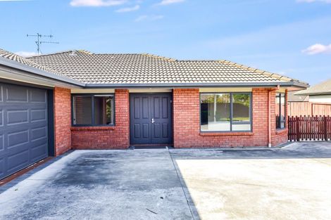 Photo of property in 22 Whitford Place, Rototuna North, Hamilton, 3210