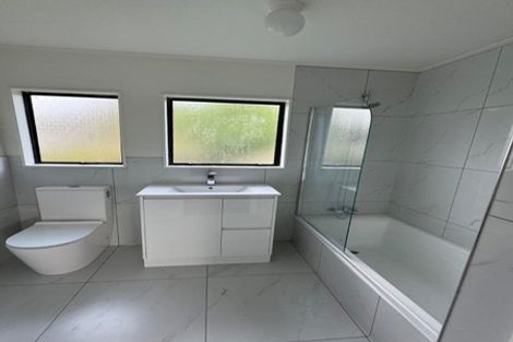 Photo of property in 1/26 Karepo Crescent, Ranui, Auckland, 0612