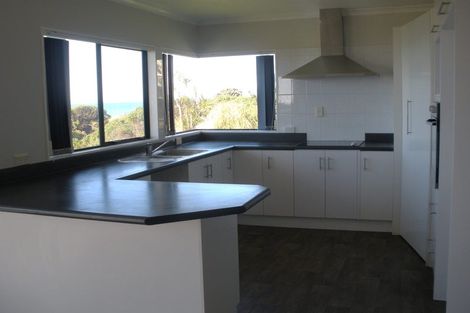 Photo of property in 4 Commodores Close, Coastlands, Whakatane, 3120