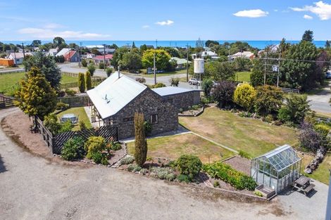 Photo of property in 8 Thackeray Street, Saint Andrews, 7988