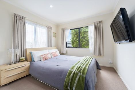 Photo of property in 6 Newfound Way, Glen Eden, Auckland, 0602