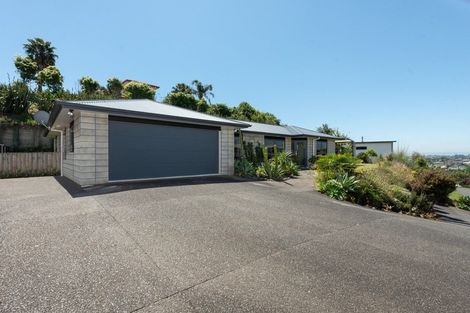 Photo of property in 18 Southill Way, Pyes Pa, Tauranga, 3112
