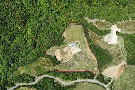 Photo of property in 141 Kaitawa Road, Hautere, Otaki, 5582