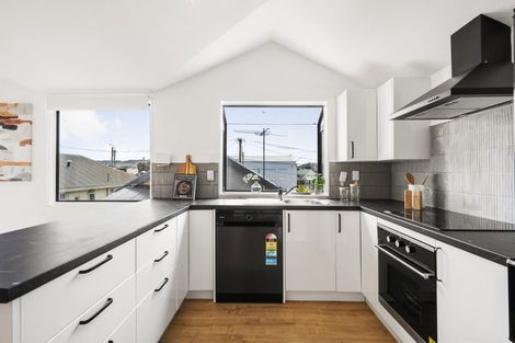 Photo of property in 396b Broadway, Miramar, Wellington, 6022