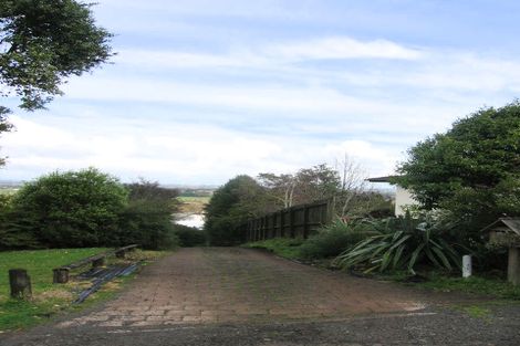 Photo of property in 2/30 Redmount Place, Red Hill, Papakura, 2110