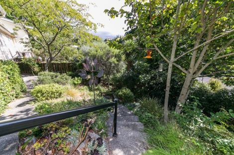 Photo of property in 57b Napier Terrace, Hospital Hill, Napier, 4110