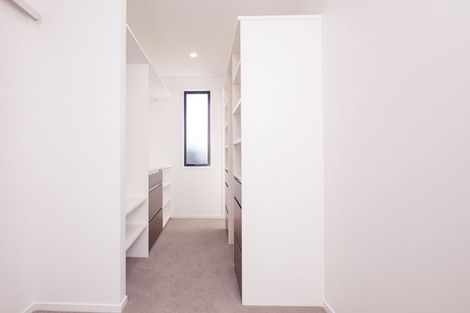 Photo of property in 41 Veale Road, Frankleigh Park, New Plymouth, 4371