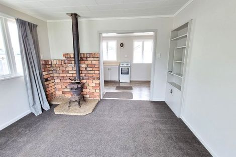 Photo of property in 57 Queen Road, Bellevue, Tauranga, 3110