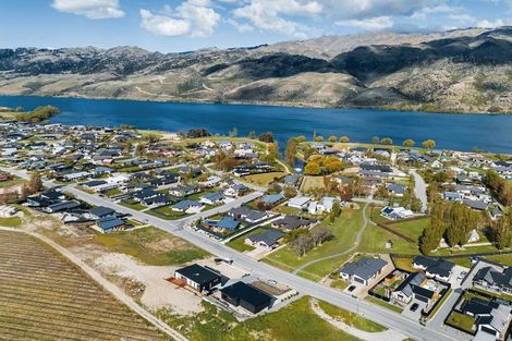 Photo of property in 65 Stratford Drive, Mount Pisa, Cromwell, 9383