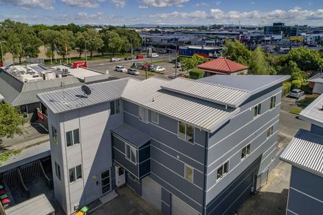 Photo of property in 3/8 Hutcheson Street, Sydenham, Christchurch, 8023
