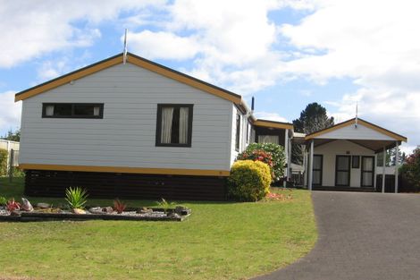 Photo of property in 6 Golden Hills Drive, Pauanui, Hikuai, 3579