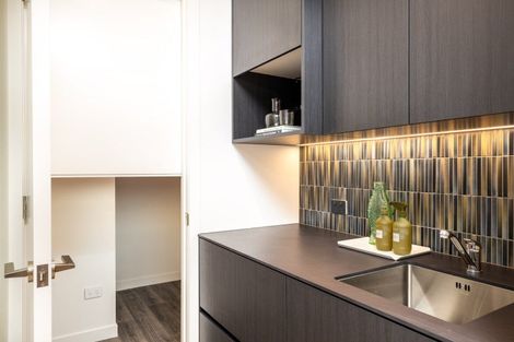 Photo of property in 16b Hine Street, New Plymouth, 4310