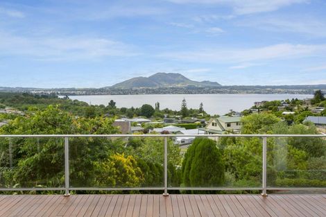 Photo of property in 33 Shera Street, Acacia Bay, Taupo, 3330