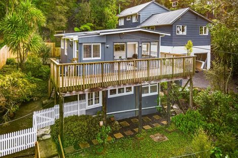 Photo of property in 11 Selwyn Avenue, Glen Eden, Auckland, 0602