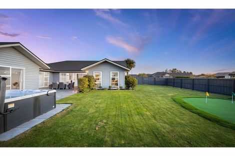 Photo of property in 7 Barnsley Crescent, West Melton, 7618