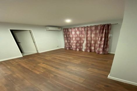 Photo of property in 1 Black Beech Crescent, Takanini, 2110