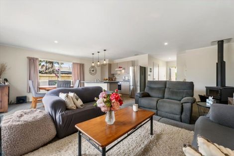 Photo of property in 13 Macloughlin Drive, Te Puke, 3119