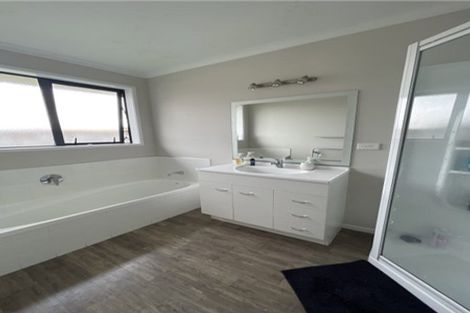 Photo of property in 15a Heath Street, St Andrews, Hamilton, 3200