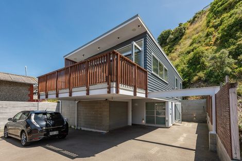 Photo of property in 528a Evans Bay Parade, Hataitai, Wellington, 6021