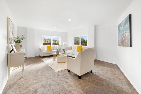 Photo of property in 17a Gulf Crest, Bucklands Beach, Auckland, 2012