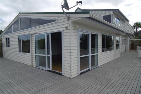 Photo of property in 116 Arran Road, Browns Bay, Auckland, 0630