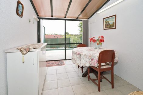 Photo of property in 52 Grosvenor Gardens, Flagstaff, Hamilton, 3210