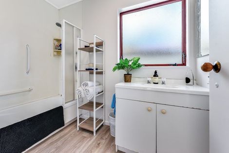 Photo of property in 3a Caulfield Place, Nawton, Hamilton, 3200