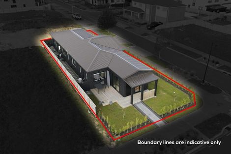 Photo of property in 13 Ngakau Road, Karaka, 2113