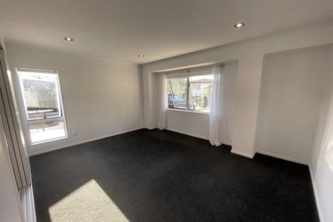 Photo of property in 2/63 Langana Avenue, Browns Bay, Auckland, 0630