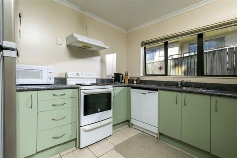 Photo of property in 18 Illana Place, Ranui, Auckland, 0612