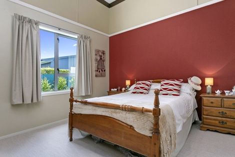 Photo of property in 40a Clare Street, Cambridge, 3434