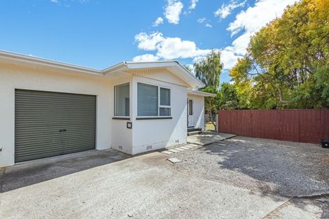 Photo of property in 27a Churchill Avenue, Hokowhitu, Palmerston North, 4410