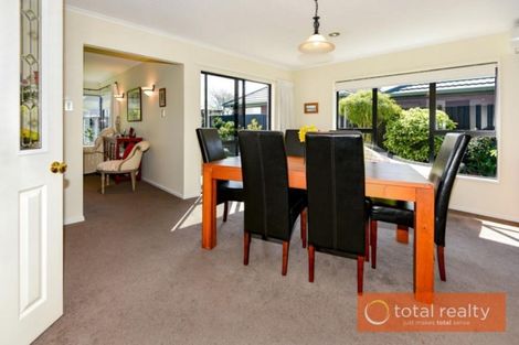 Photo of property in 12 Arkwright Place, Halswell, Christchurch, 8025