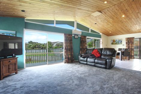 Photo of property in 5 John Street, Raglan, 3225