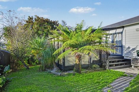 Photo of property in 30 Arlette Place, Massey, Auckland, 0614